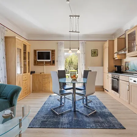Апартаменты Cozy Escape Near The Baltic, Cleaning Included