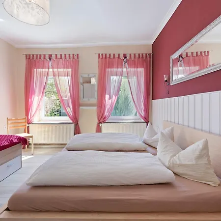 Cozy Escape Near The Baltic, Cleaning Included Апартаменты *